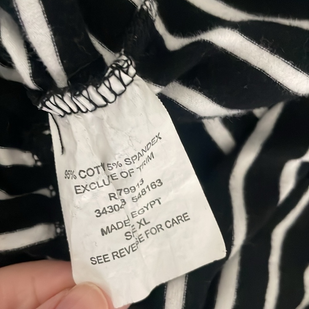 Black and White Striped Maternity Tank Top XL - Picture 6 of 6